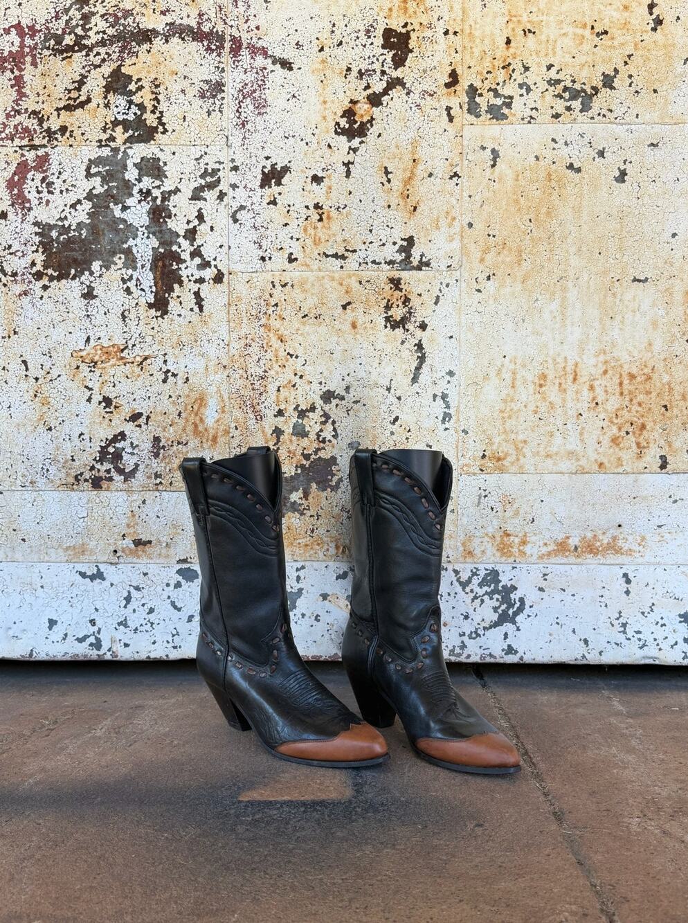 Vintage Black Boots with Brown Tips & Detail 9.5